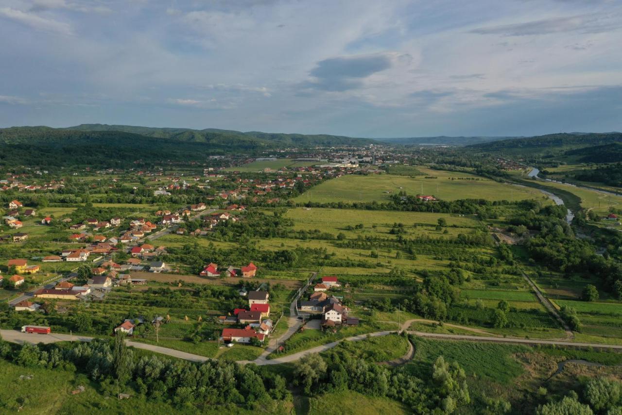 Pensiunea Lacul Albesti Albestii Paminteni Esterno foto